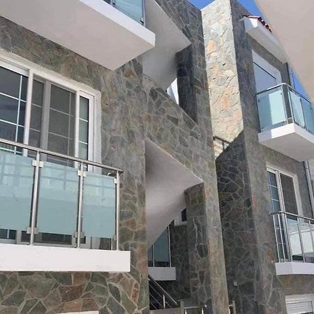 Despinas Seafront Apartments,Charaki Exterior foto